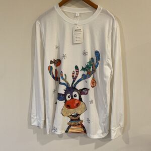 Awoscut Size Large NWT T-shirt featuring a festive reindeer design Christmas